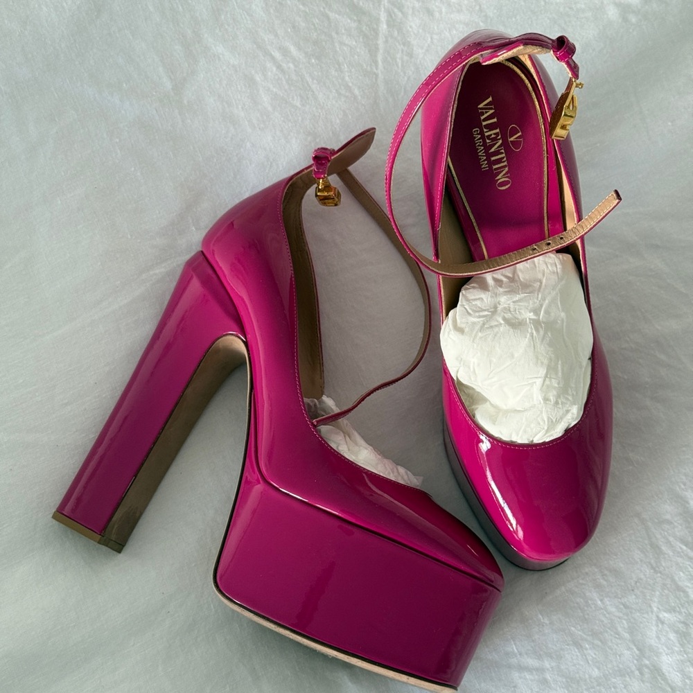 Valentino Garavani Fuchsia Platform Heels